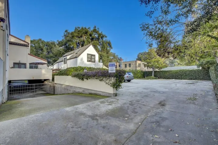 674 Hamilton Avenue Unit A, Palo Alto, California 94301