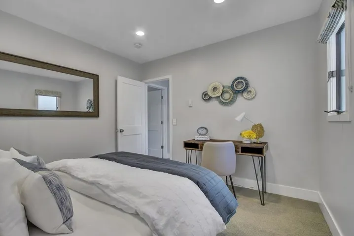 674 Hamilton Avenue Unit A, Palo Alto, California 94301