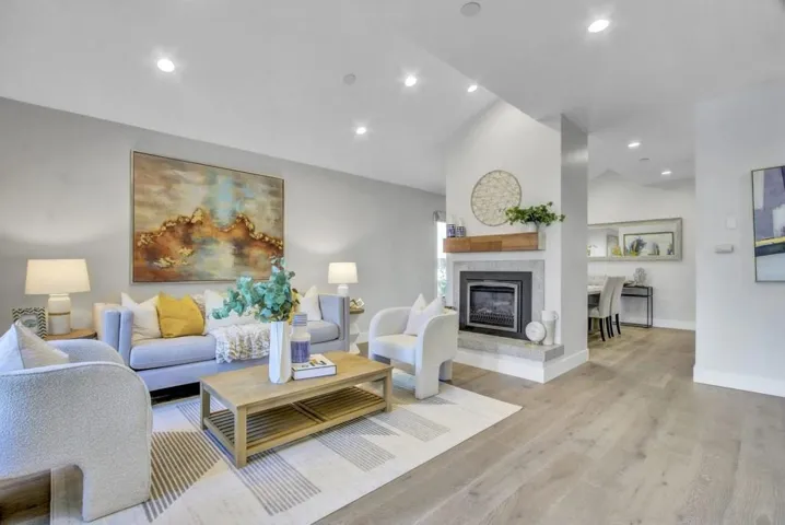 674 Hamilton Avenue Unit A, Palo Alto, California 94301