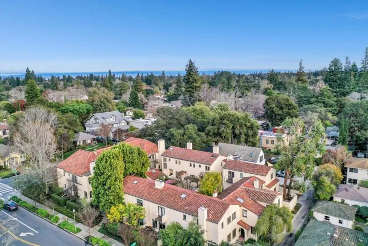 674 Hamilton Avenue Unit A, Palo Alto, California 94301