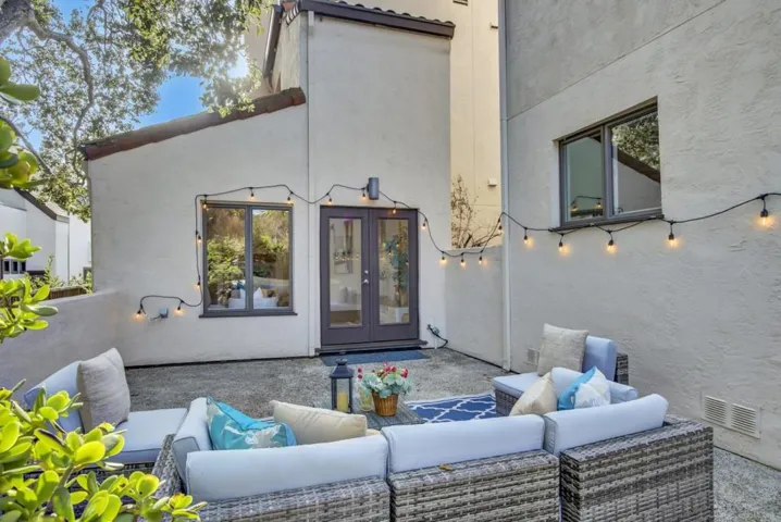 674 Hamilton Avenue Unit A, Palo Alto, California 94301