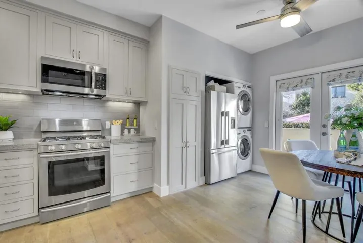 674 Hamilton Avenue Unit A, Palo Alto, California 94301