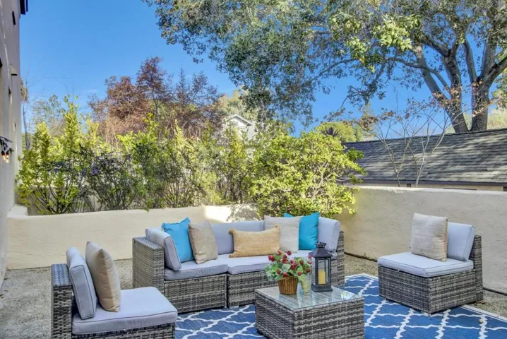 674 Hamilton Avenue Unit A, Palo Alto, California 94301