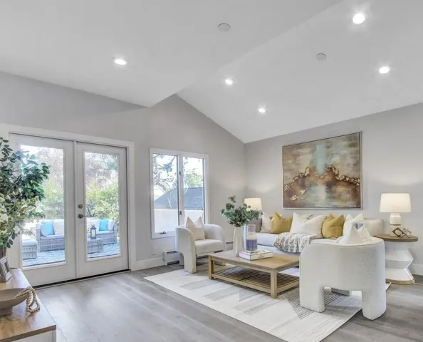 674 Hamilton Avenue Unit A, Palo Alto, California 94301