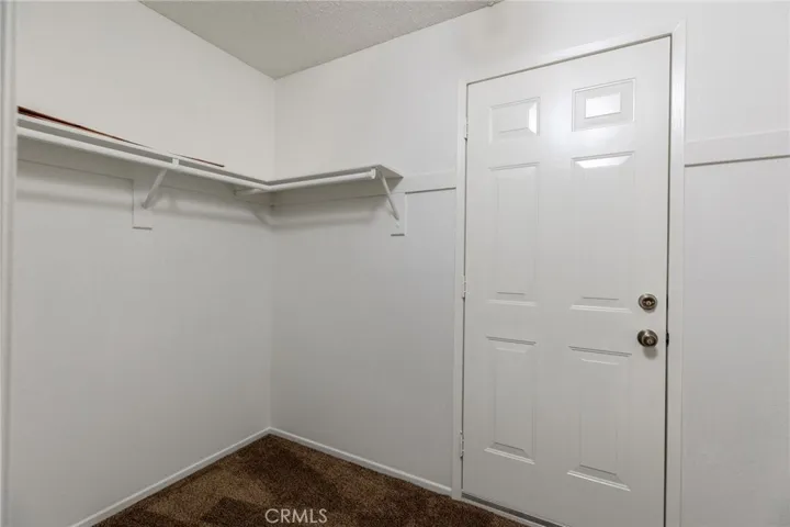 Master bedroom Walk-in closet
