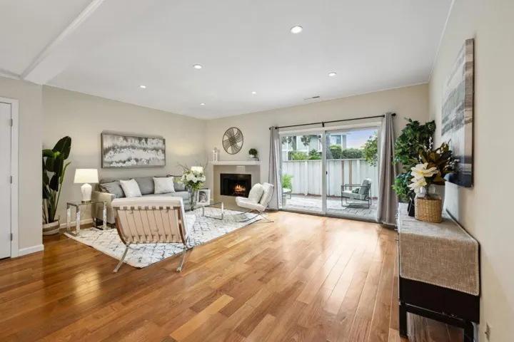 880 Carina Lane, Foster City, California 94404