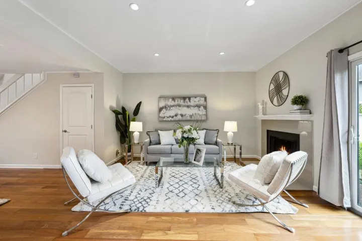 880 Carina Lane, Foster City, California 94404