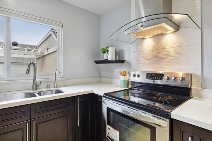 880 Carina Lane, Foster City, California 94404