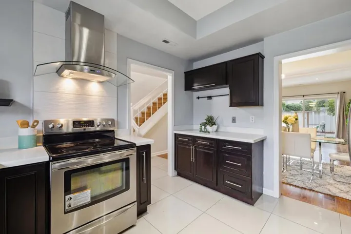 880 Carina Lane, Foster City, California 94404