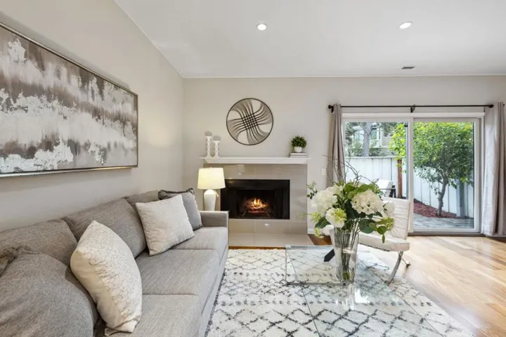 880 Carina Lane, Foster City, California 94404