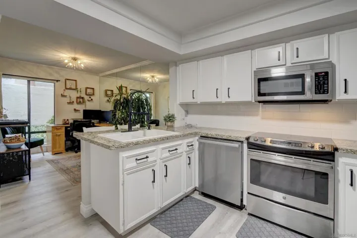 5223 Caminito Jubilo, San Diego, California 92108