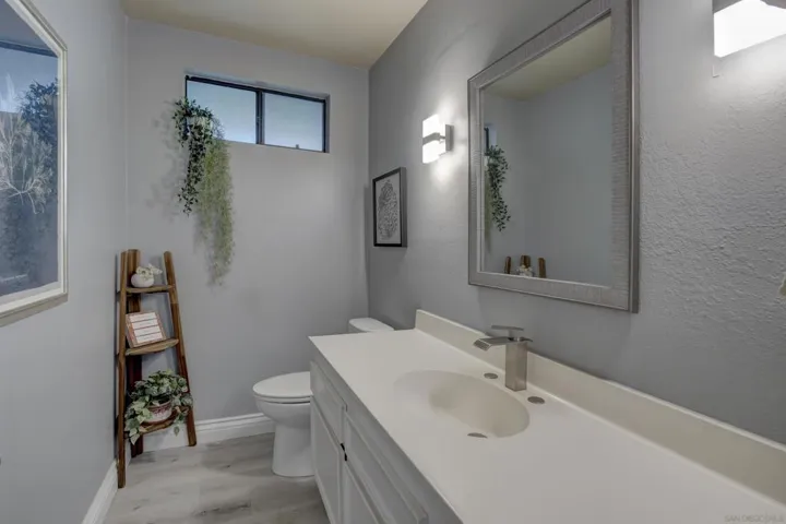5223 Caminito Jubilo, San Diego, California 92108