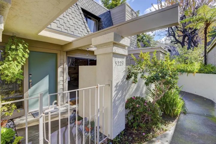 5223 Caminito Jubilo, San Diego, California 92108