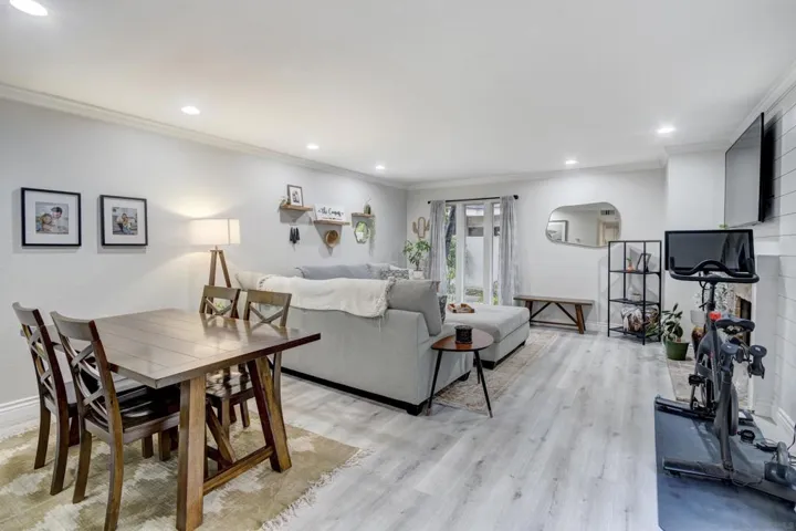 5223 Caminito Jubilo, San Diego, California 92108