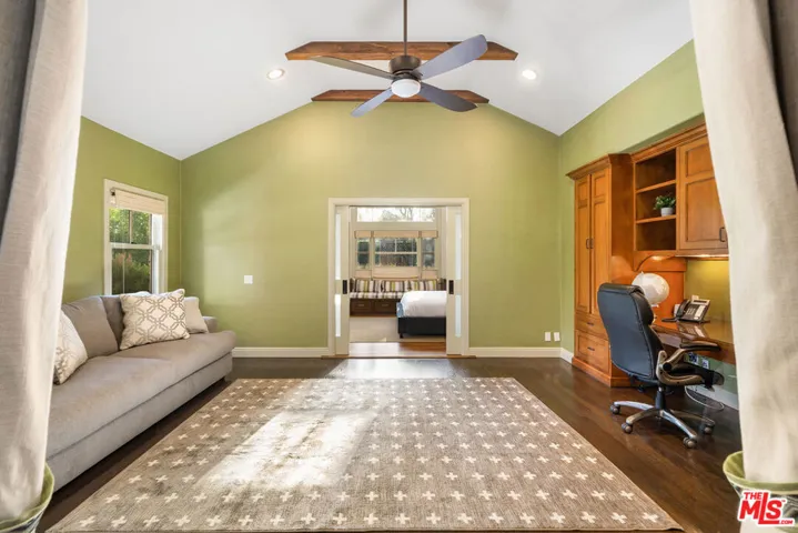 8943 Enfield Avenue, Sherwood Forest, California 91325