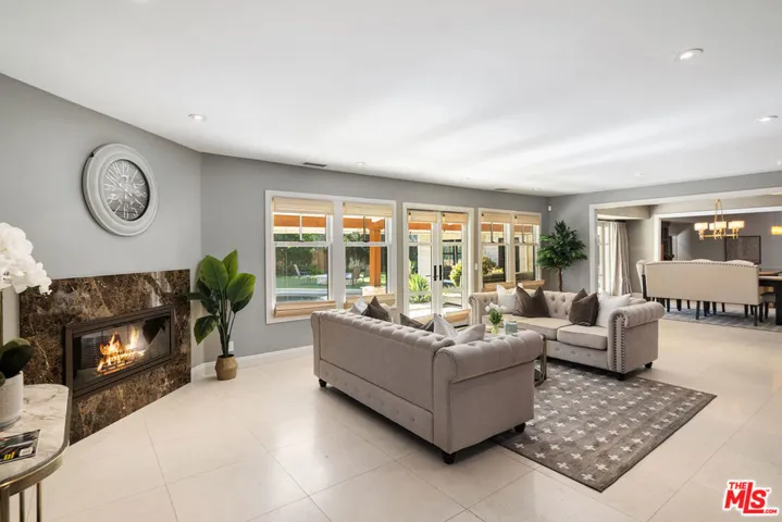 8943 Enfield Avenue, Sherwood Forest, California 91325