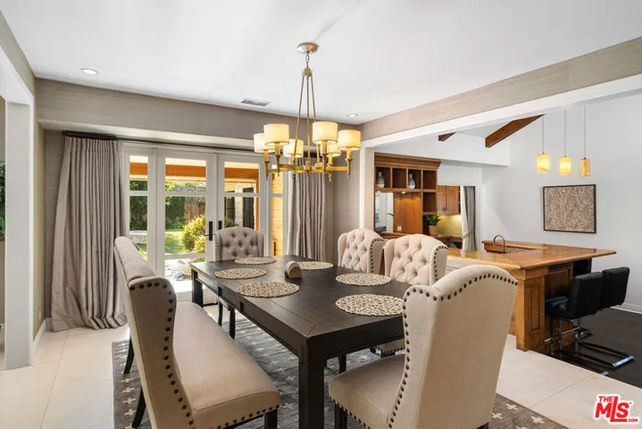 8943 Enfield Avenue, Sherwood Forest, California 91325