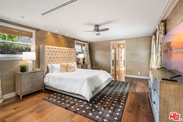 8943 Enfield Avenue, Sherwood Forest, California 91325
