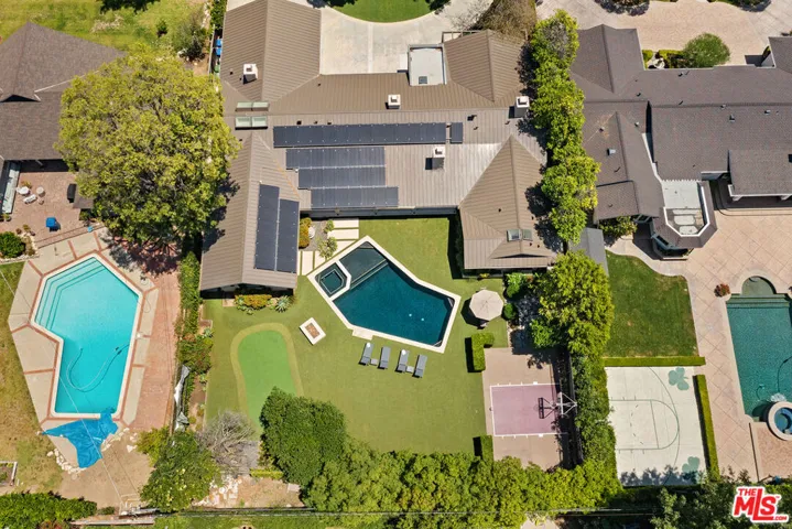 8943 Enfield Avenue, Sherwood Forest, California 91325