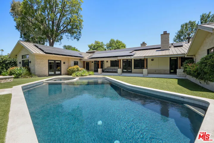 8943 Enfield Avenue, Sherwood Forest, California 91325