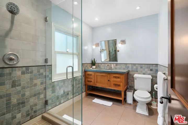 8943 Enfield Avenue, Sherwood Forest, California 91325