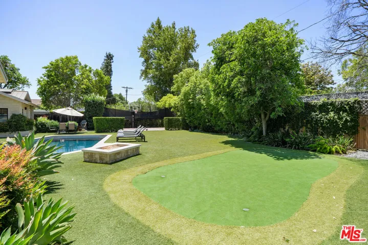 8943 Enfield Avenue, Sherwood Forest, California 91325