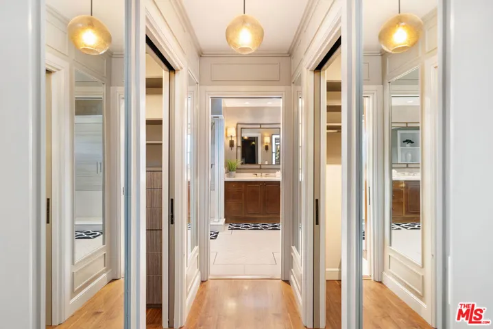 8943 Enfield Avenue, Sherwood Forest, California 91325