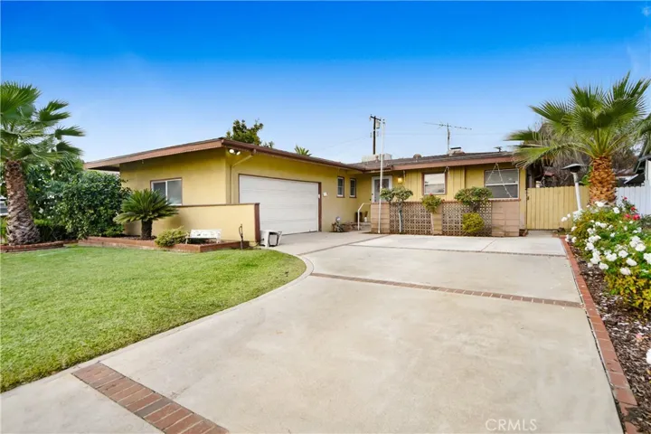 209 E Haltern Avenue, Glendora, California 91740