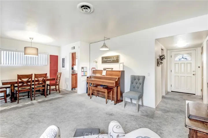 209 E Haltern Avenue, Glendora, California 91740