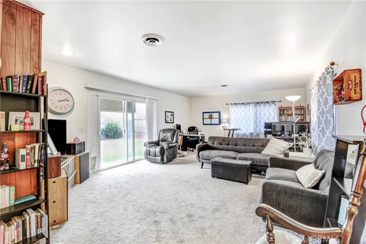 209 E Haltern Avenue, Glendora, California 91740