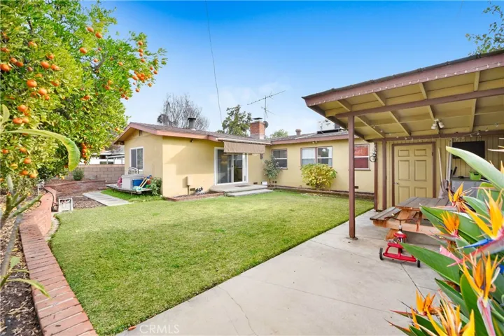 209 E Haltern Avenue, Glendora, California 91740