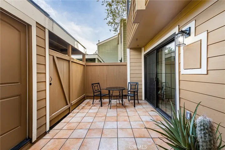 Patio between kitchen & garage