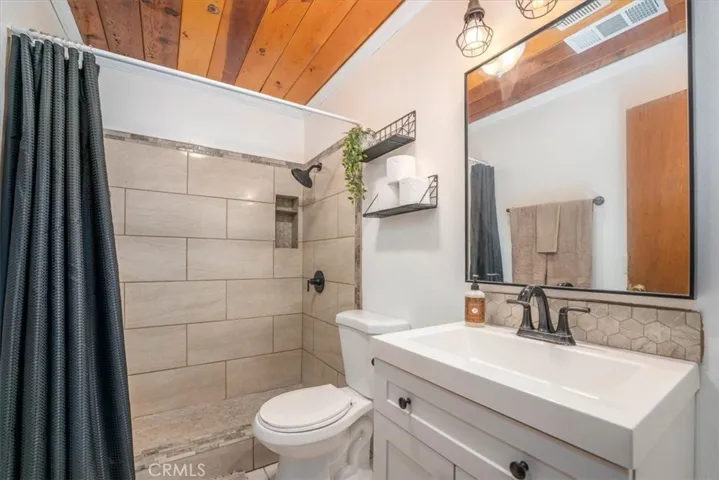 1484 Link Street, Corning, California 96021