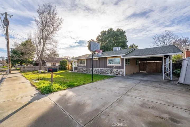 1484 Link Street, Corning, California 96021