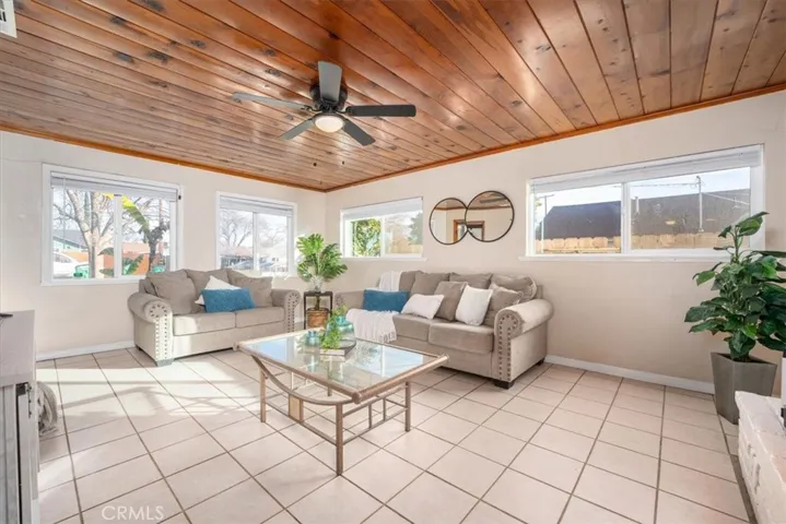 1484 Link Street, Corning, California 96021