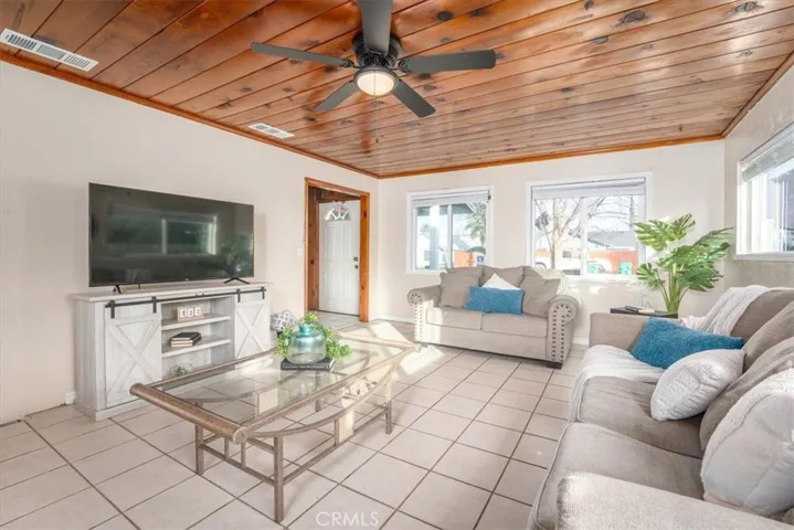 1484 Link Street, Corning, California 96021