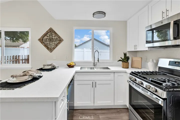 996 Dahlia Court, Hemet, California 92545