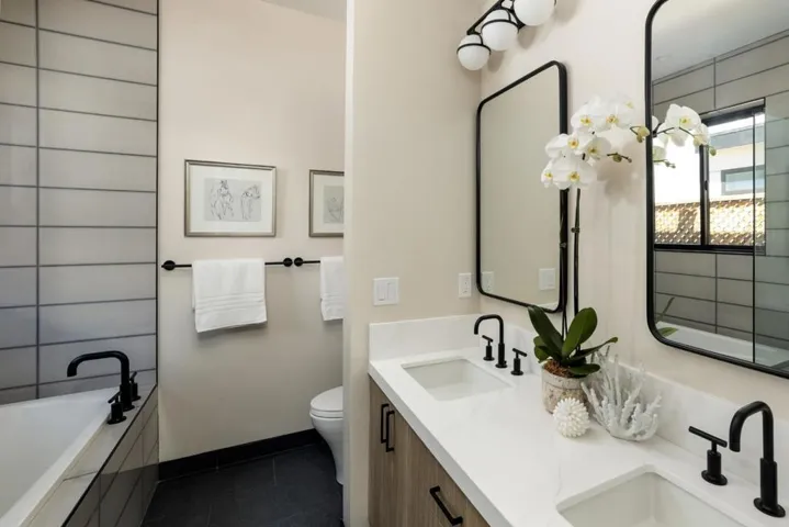 929 Loraine Avenue, Los Altos, California 94024