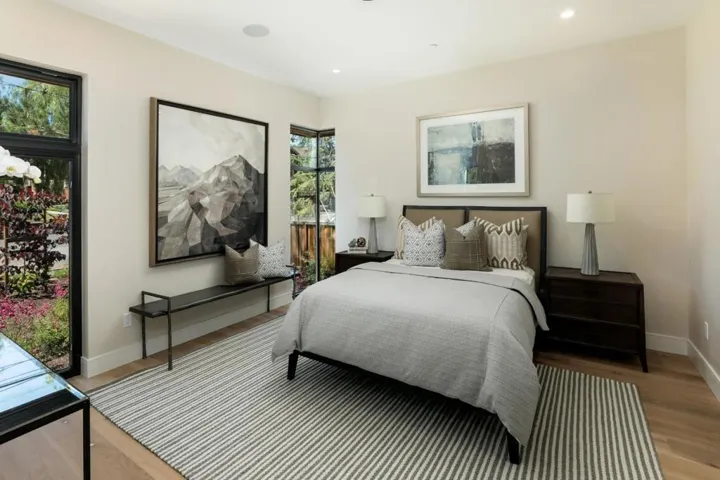 929 Loraine Avenue, Los Altos, California 94024