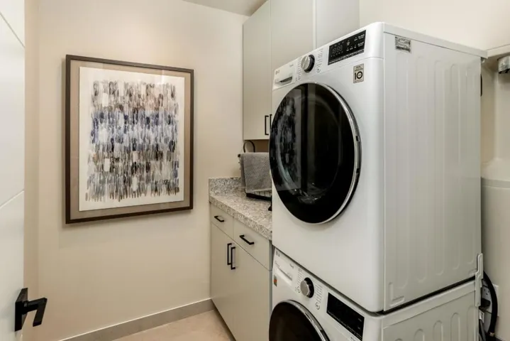 929 Loraine Avenue, Los Altos, California 94024