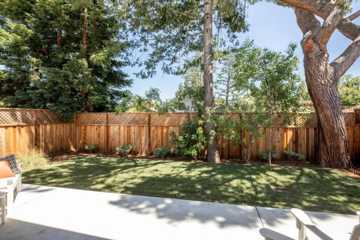 929 Loraine Avenue, Los Altos, California 94024