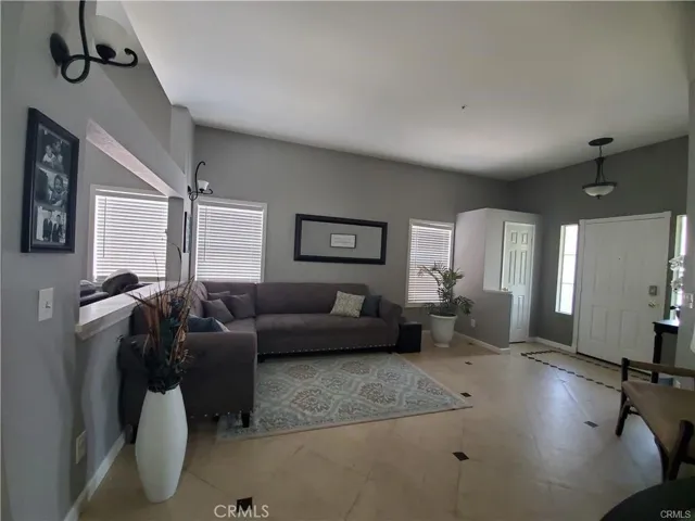 11362 Bennett Circle, Fontana, California 92337