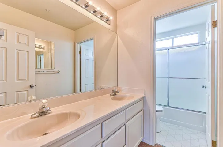 1864 Declaration Street, Salinas, California 93906
