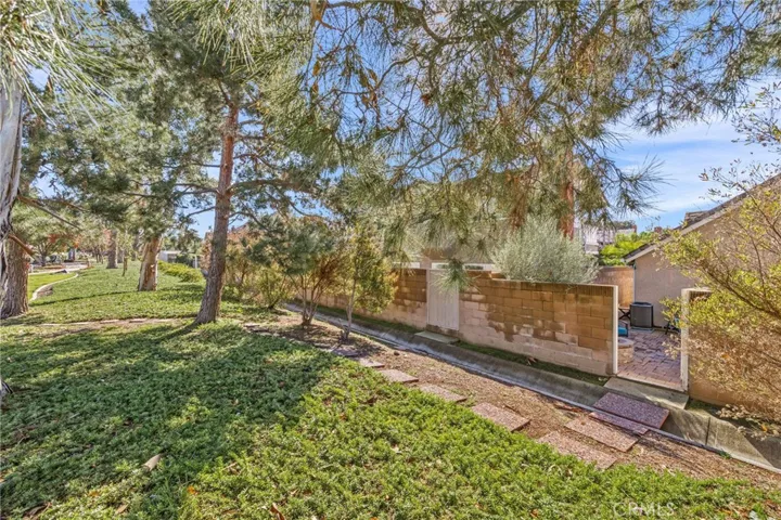 12 Cape Cod, Irvine, California 92620