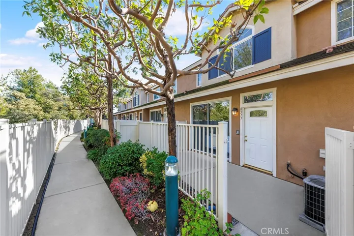 8517 E Tioga Way, Anaheim Hills, California 92808