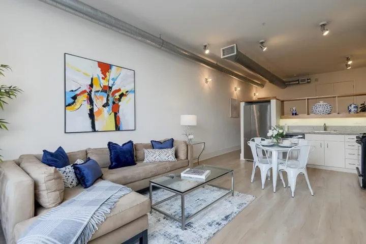 334 Santana Row 238, San Jose, California 95128
