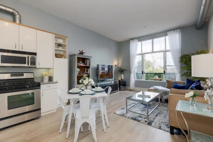 334 Santana Row 238, San Jose, California 95128