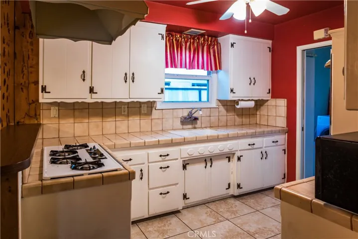 7238 Hatillo Avenue, Winnetka, California 91306