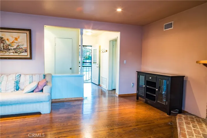 7238 Hatillo Avenue, Winnetka, California 91306