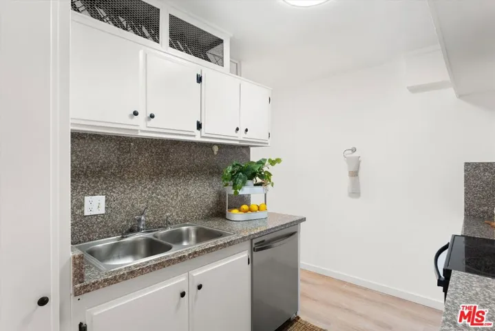 5658 Ravenspur Drive 103, Rancho Palos Verdes, California 90275